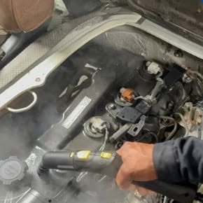 Lavado de motor a vapor en Multiservicios El Milagro